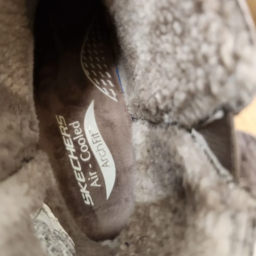 Skechers On‑the‑Go Arch Fit Lined Wedge Booties Women’s 9.5 Dark Taupe